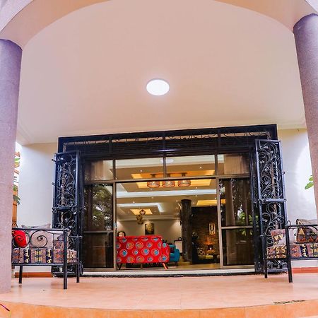 Gazelle Guest House Kampala Exterior photo